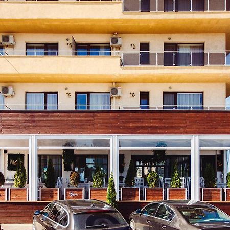 La Vida Loca Apartment Summerland Mamaia Exteriér fotografie