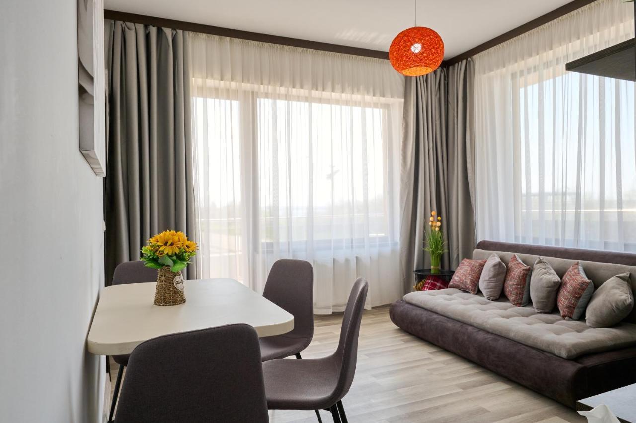 La Vida Loca Apartment Summerland Mamaia Exteriér fotografie